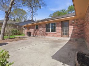 1105 Northpine Drive, Conroe TX 77301