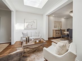 10 S Briar Hollow Lane 87, Houston TX 77027
