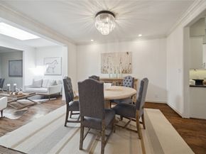 10 S Briar Hollow Lane 87, Houston TX 77027