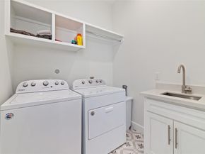 710 Delano Street A, Houston TX 77003