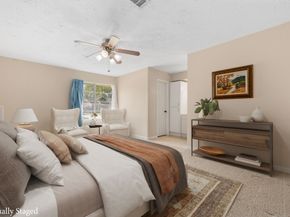 119 Ravenhead Drive, Houston TX 77034