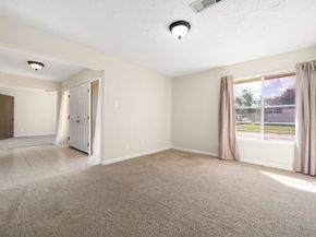 119 Ravenhead Drive, Houston TX 77034