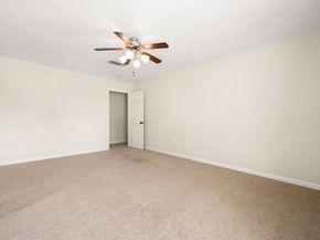 119 Ravenhead Drive, Houston TX 77034