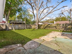 119 Ravenhead Drive, Houston TX 77034