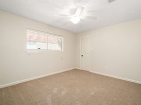 119 Ravenhead Drive, Houston TX 77034