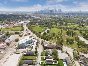 3605 Billingsley Street B, Houston TX 77009