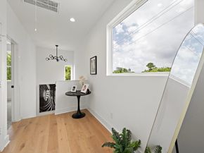 1607 Barbee Street, Houston TX 77004