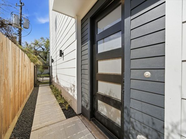 1607 Barbee Street, Houston TX 77004