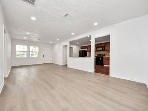 5521 Southlea Street, Houston TX 77033
