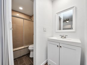 5521 Southlea Street, Houston TX 77033