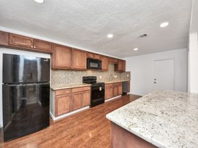 5521 Southlea Street, Houston TX 77033