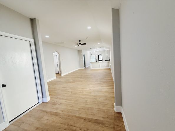 4218 Richmeadow Drive, Houston TX 77048