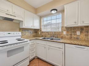 7900 Westheimer Road 112, Houston TX 77063