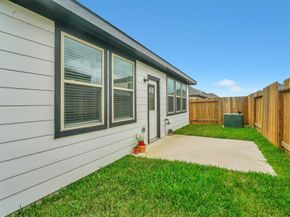 5339 Basquiat Drive, Houston TX 77048