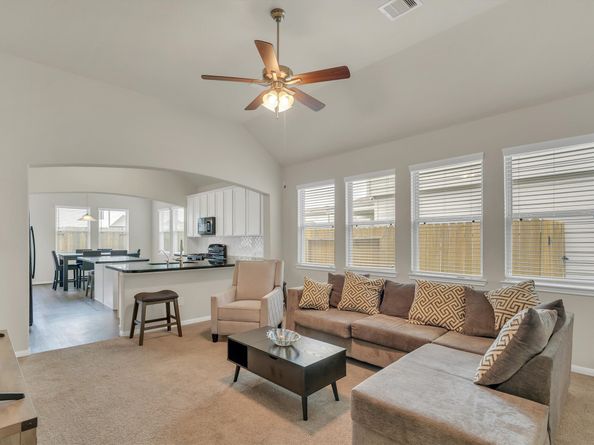 5339 Basquiat Drive, Houston TX 77048