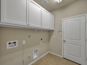 1938 Honey Laurel Drive, Conroe TX 77304