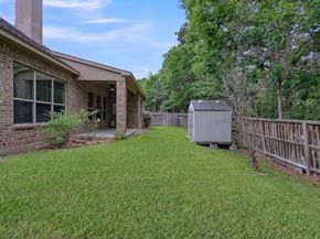 1938 Honey Laurel Drive, Conroe TX 77304