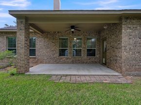 1938 Honey Laurel Drive, Conroe TX 77304