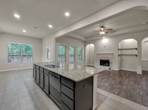 1938 Honey Laurel Drive, Conroe TX 77304