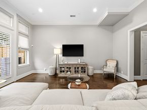 2709 Arabelle Grove, Houston TX 77007