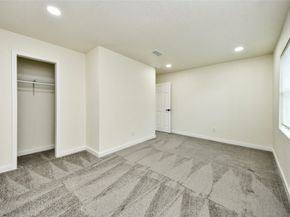 5442 Airport Boulevard, Houston TX 77048