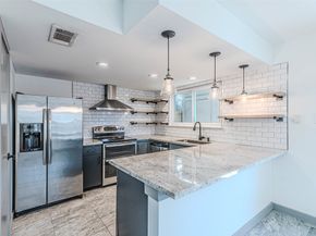 10010 Knoboak Drive 33, Houston TX 77080