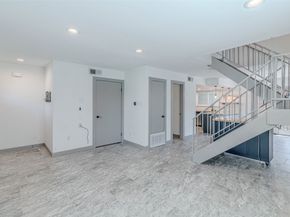 10010 Knoboak Drive 33, Houston TX 77080