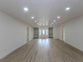 7912 Ford Street, Houston TX 77012