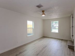 7912 Ford Street, Houston TX 77012