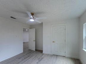 7912 Ford Street, Houston TX 77012
