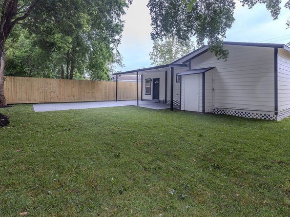 7912 Ford Street, Houston TX 77012