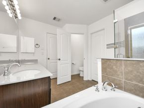 6615 Capridge Drive, Houston TX 77048