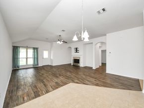 6615 Capridge Drive, Houston TX 77048
