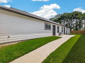 13843 Northlake Drive, Houston TX 77049