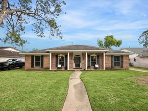 7711 Twin Hills Drive, Houston TX 77071