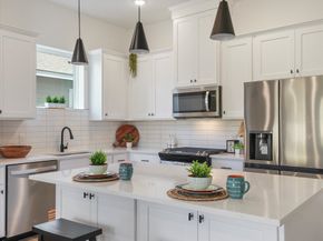 1911 Dewalt St, Houston TX 77088