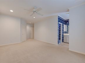 201 Vanderpool Lane 146, Houston TX 77024