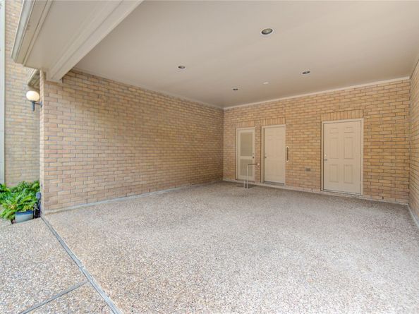 201 Vanderpool Lane 146, Houston TX 77024