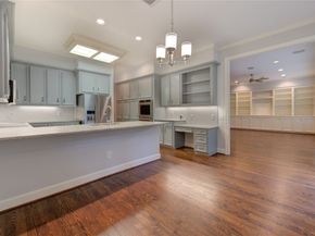 201 Vanderpool Lane 146, Houston TX 77024