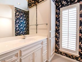 201 Vanderpool Lane 146, Houston TX 77024