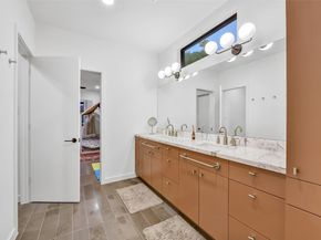 5015 S Braeswood Boulevard, Houston TX 77096