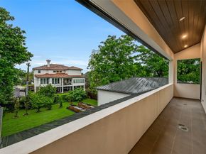 5015 S Braeswood Boulevard, Houston TX 77096
