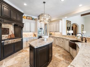 13 Pleasant Shadows Drive, Spring TX 77389