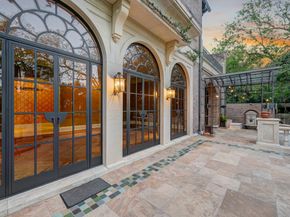 10 Waverly Court, Houston TX 77005