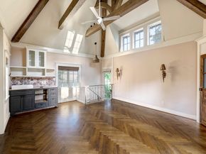 10 Waverly Court, Houston TX 77005