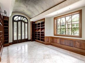 10 Waverly Court, Houston TX 77005