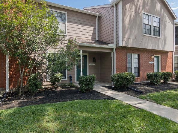 17225 Saturn Lane, Houston TX 77058