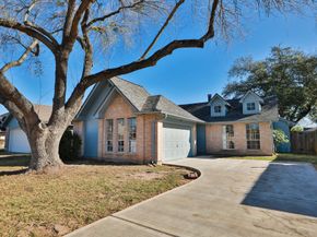 8531 Grand Knolls Drive, Houston TX 77083