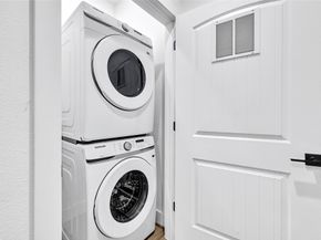 3555 Seabrook Street, Houston TX 77021