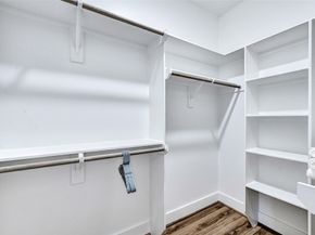 3555 Seabrook Street, Houston TX 77021